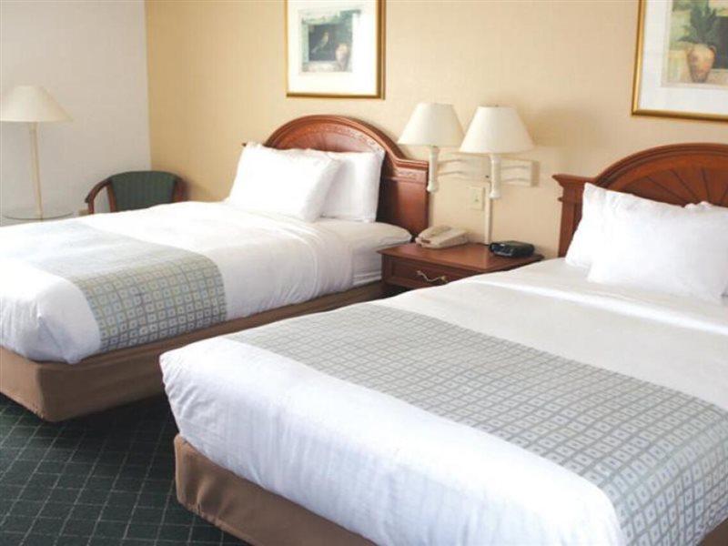City Express By Marriott Duluth Exterior photo
